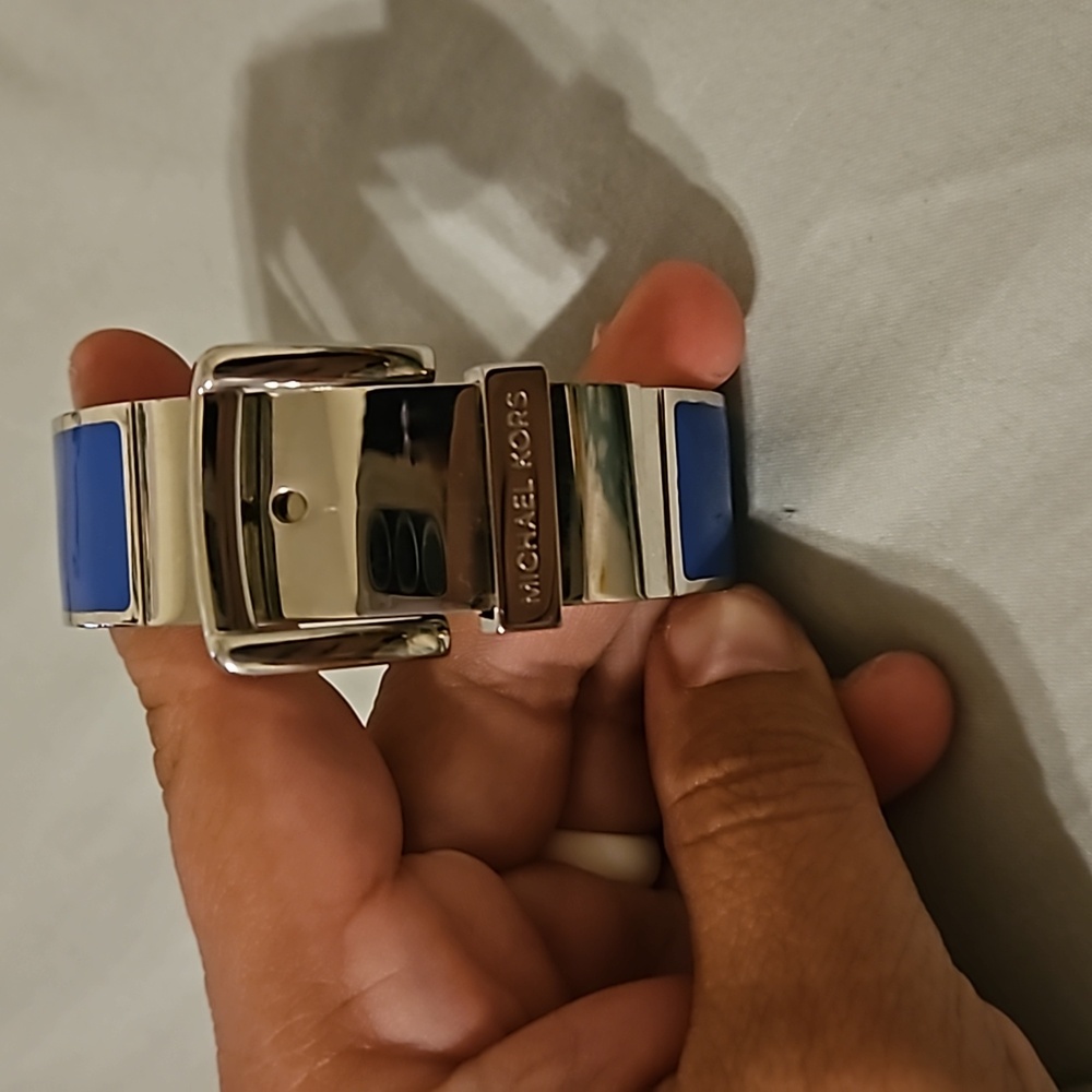 Michael kors buckle bracelet
